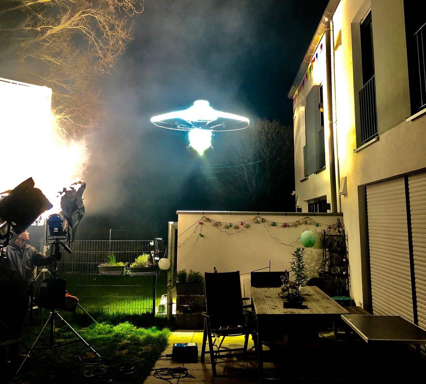 Hier zu sehen ist unsere umgebaute Kameradrohne als Ufo Sonderanfertigung